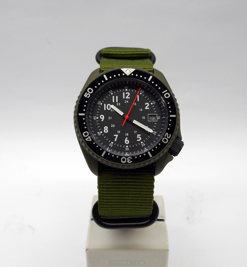 PRE SALE Seiko MOD Cerakote 7002 Black Cerakote 24HR Military Dial OD Green Zulu Strap