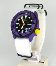 zulu white strp violet case yellow crown6